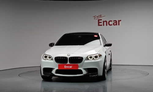 BMW M5 (F10)